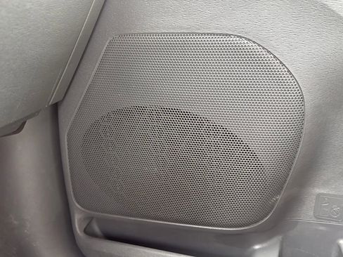 Used 2019 Toyota Sienna XLE image 36