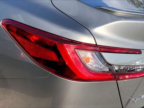 Used 2025 Toyota Camry SE FWD image 28