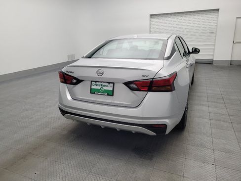 Used 2024 Nissan Altima 2.5 SV FWD image 7
