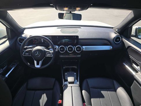 Used 2022 Mercedes-Benz GLB 250 image 19