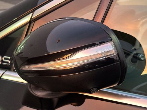 Certified 2023 Mercedes-Benz EQS 580 4MATIC SUV image 16