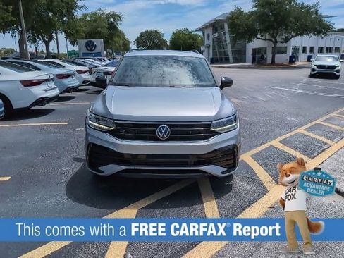 Certified 2023 Volkswagen Tiguan SE R-Line FWD image 2