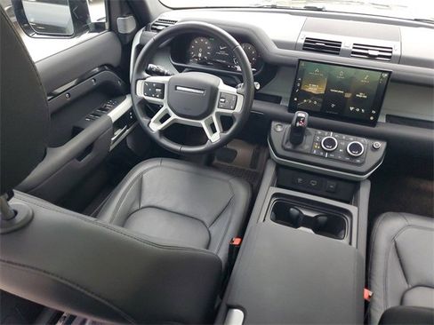 Certified 2023 Land Rover Defender 130 SE image 17