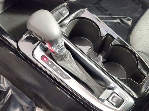 Certified 2024 Chevrolet Trax LT w/ Driver Confidence Package image 18