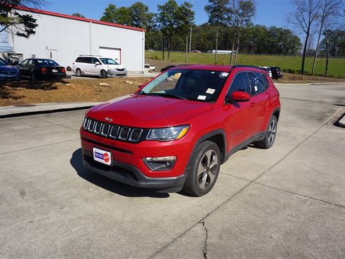 Used 2017 Jeep Compass Latitude w/ Popular Equipment Group image 23