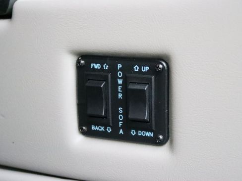 Used 2021 Ford Transit 150 Low Roof AWD image 22