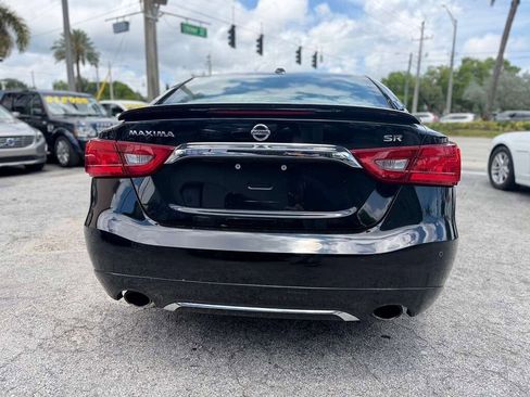 Used 2017 Nissan Maxima SR w/ Midnight Edition FWD image 4