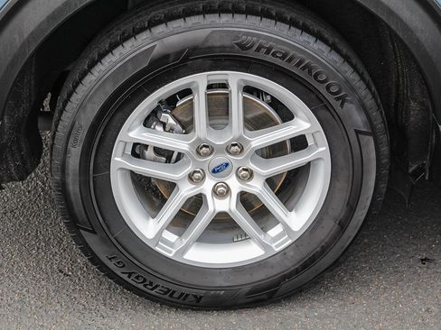 Used 2025 Ford Explorer Active w/ Active Comfort Package image 12