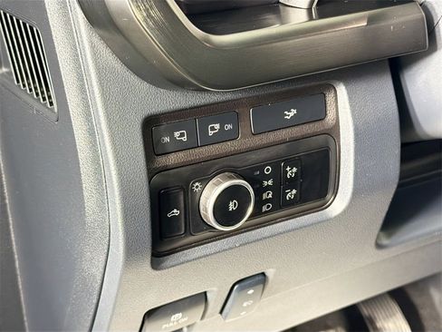 Used 2024 Ford F350 Lariat image 10