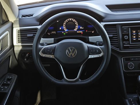 Used 2022 Volkswagen Atlas SE image 14