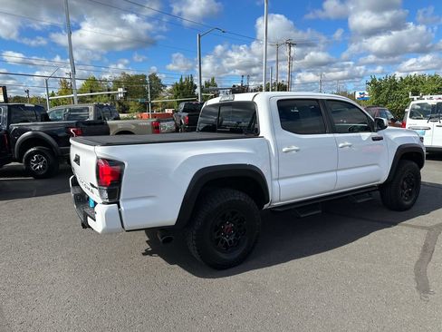 Used 2019 Toyota Tacoma TRD Pro AWD/4WD image 7