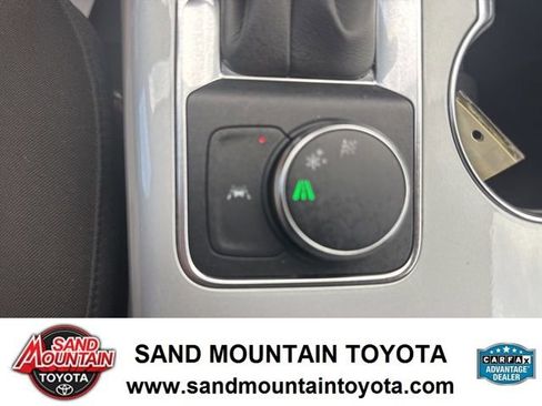 Used 2023 Chevrolet Blazer LT image 18