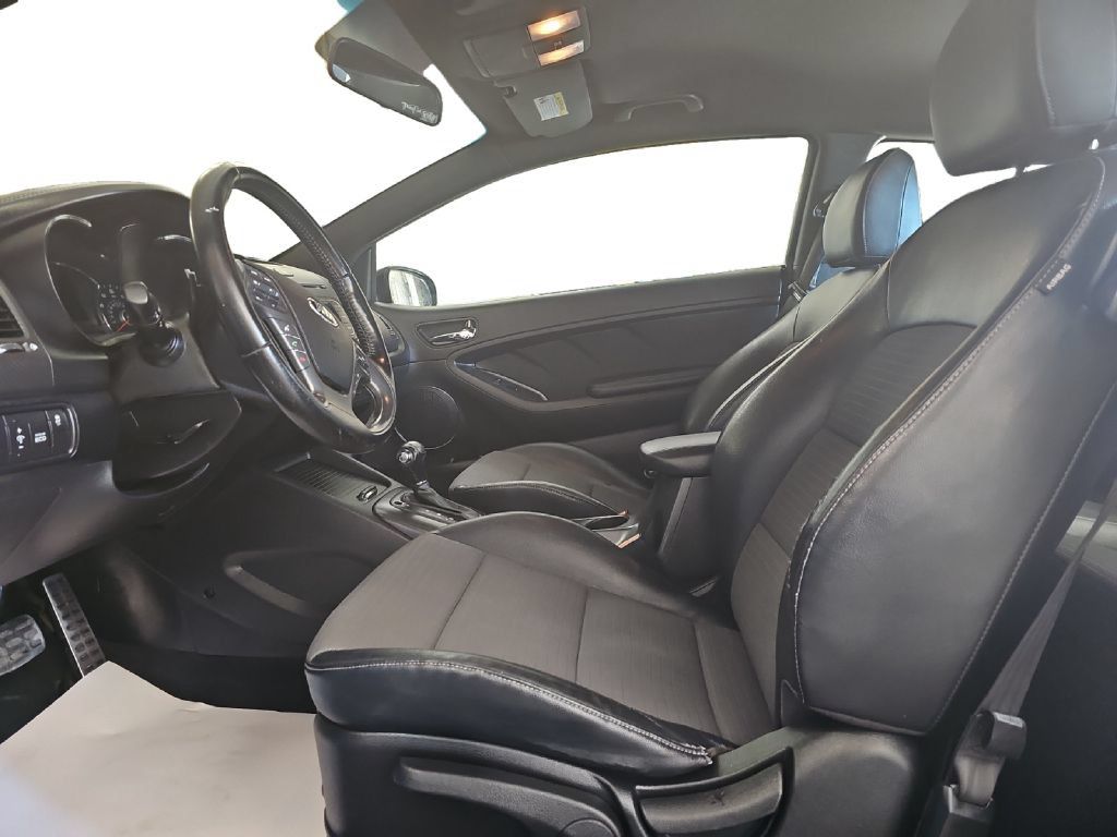 Used 2015 Kia Forte Koup SX FWD image 10