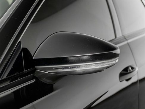 Used 2023 Audi S6 Prestige w/ Prestige Package image 25