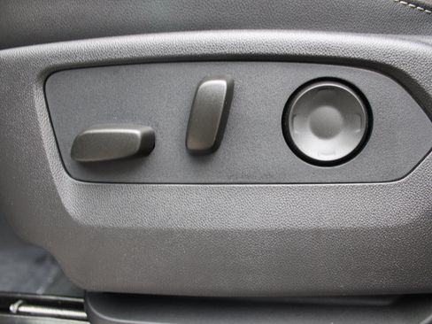 New 2026 GMC Yukon XL Elevation w/ Elevation Premium Package image 37