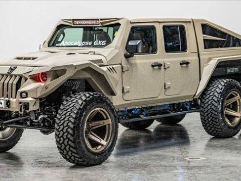 Used 2023 Jeep Gladiator Sport image 1