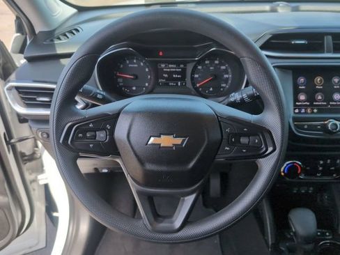 Certified 2023 Chevrolet TrailBlazer LT FWD image 11