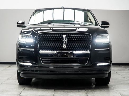 Used 2024 Lincoln Navigator Reserve w/ Monochromatic Package image 7