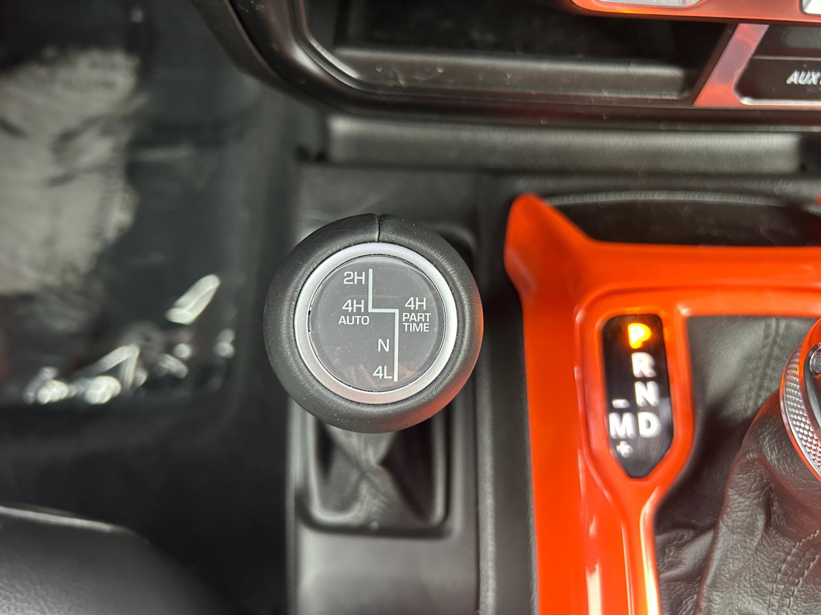 Used 2023 Jeep Wrangler Unlimited Sahara AWD/4WD image 4