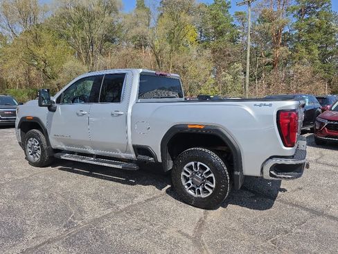 Certified 2021 GMC Sierra 2500 SLE w/ SLE Convenience Package AWD/4WD image 4