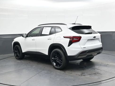 Used 2025 Chevrolet Trax ACTIV w/ Sunroof Package image 6