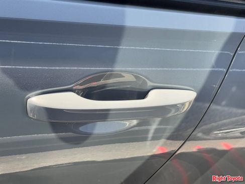 Used 2025 Honda HR-V Sport image 10