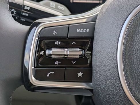 New 2026 Kia Carnival FWD image 26