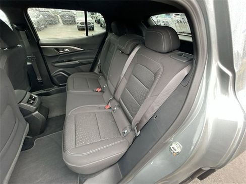 Used 2025 Chevrolet Equinox EV LT w/ Comfort Package image 23