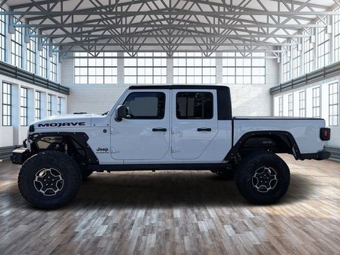 Used 2022 Jeep Gladiator Mojave w/ Trailer Tow Package AWD/4WD image 6