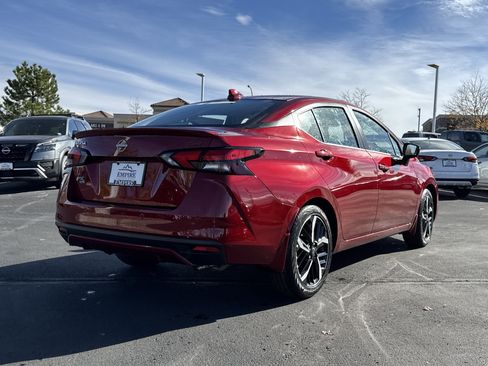 New 2025 Nissan Versa SR w/ Trunk Package image 3