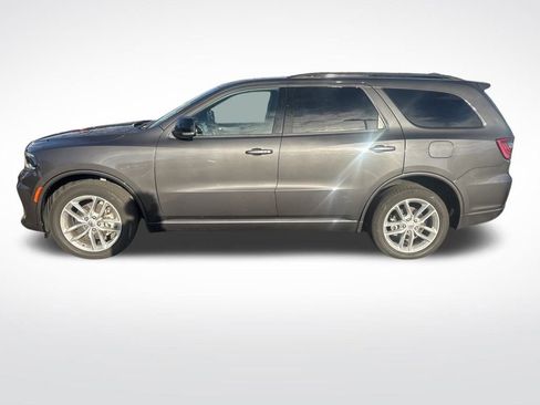 Used 2024 Dodge Durango GT image 2
