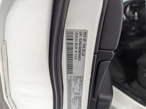 Used 2021 Jeep Grand Cherokee Laredo X image 38