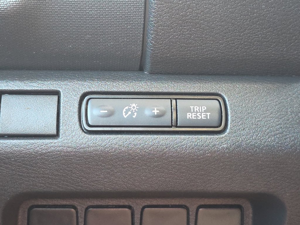 Used 2024 Nissan Frontier S AWD/4WD image 21