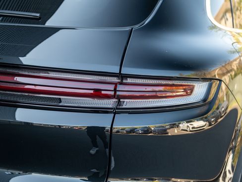 New 2026 Porsche Cayenne image 44