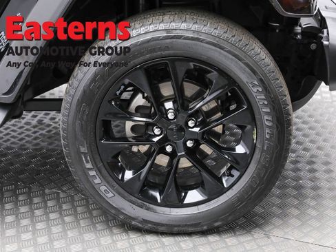 Used 2021 Jeep Wrangler Unlimited Sahara w/ Cold Weather Group image 32