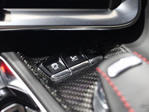 Used 2021 Chevrolet Corvette Stingray Premium Cpe w/ Z51 Performance Package RWD image 21