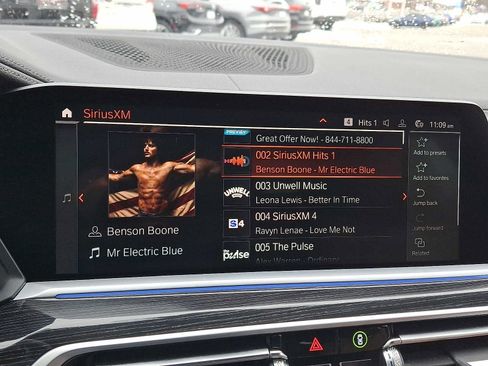 Used 2022 BMW X7 xDrive40i w/ M Sport Package image 15