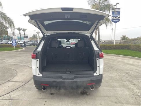 Used 2023 Chevrolet Traverse RS image 27