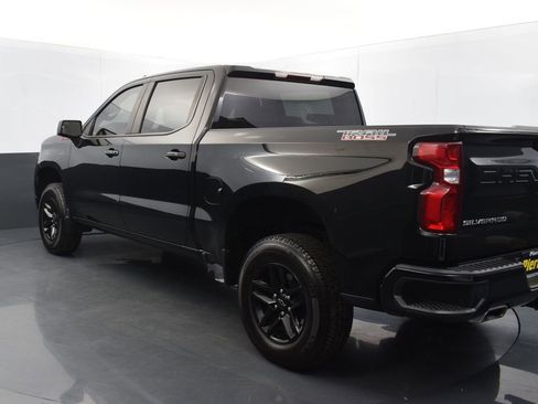Used 2022 Chevrolet Silverado 1500 LT Trail Boss image 2