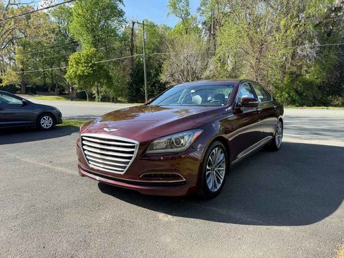 Used 2016 Hyundai Genesis 3.8 image 1
