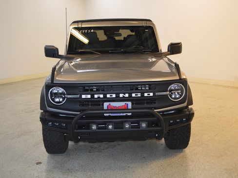 Used 2021 Ford Bronco Black Diamond image 8