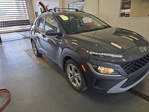 Used 2023 Hyundai Kona SEL FWD image 2