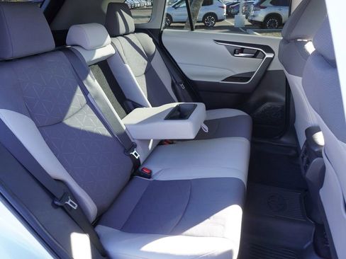Used 2024 Toyota RAV4 XLE image 9