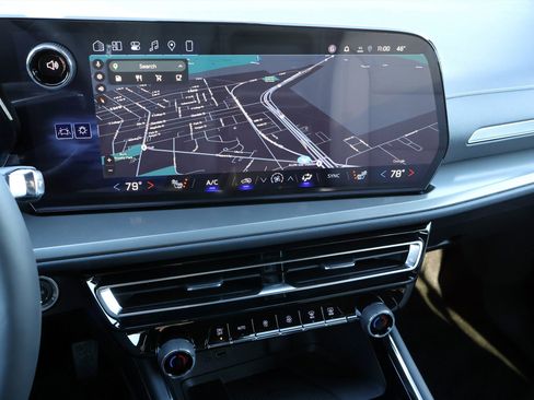 New 2026 Chevrolet Traverse LT w/ Driver Confidence Package image 12