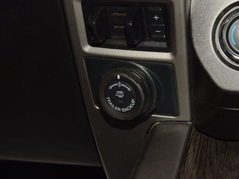Used 2021 Ford F250 Lariat AWD/4WD image 33