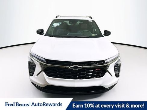 New 2026 Chevrolet Trax RS w/ Sunroof Package image 2