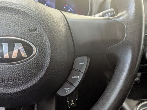 Used 2015 Kia Soul image 14