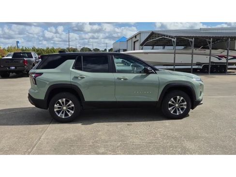 New 2026 Chevrolet Equinox LT w/ Convenience Package II image 9