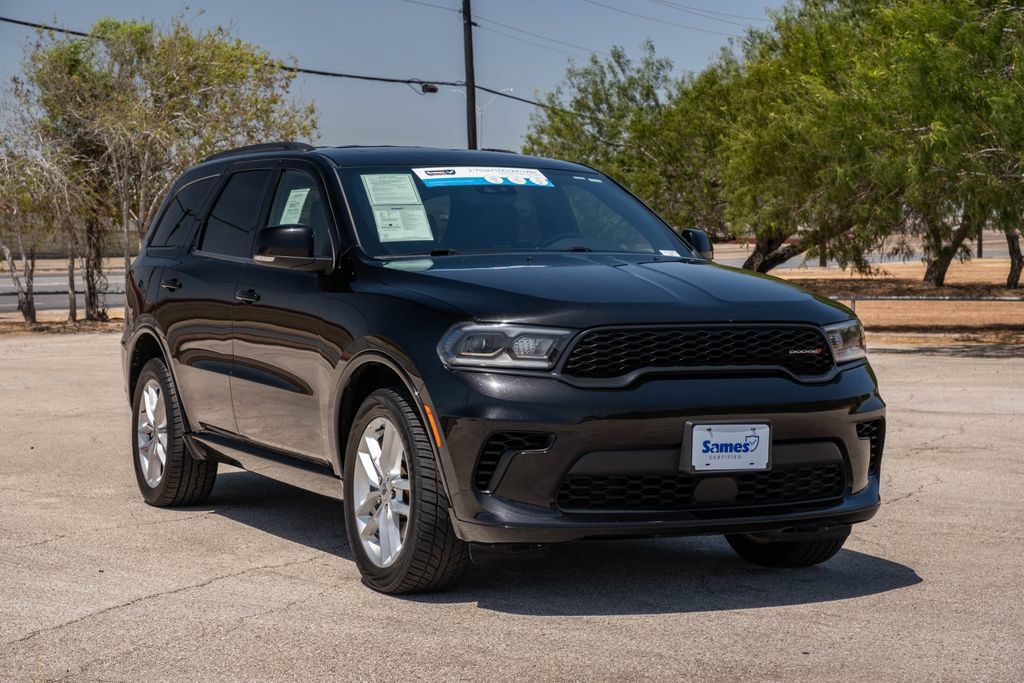 Used 2024 Dodge Durango GT AWD/4WD image 2