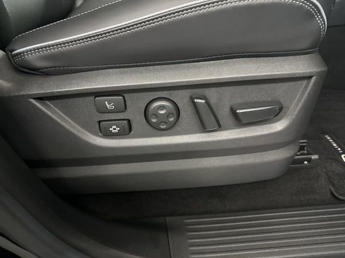 Certified 2025 INFINITI QX80 Sensory image 22